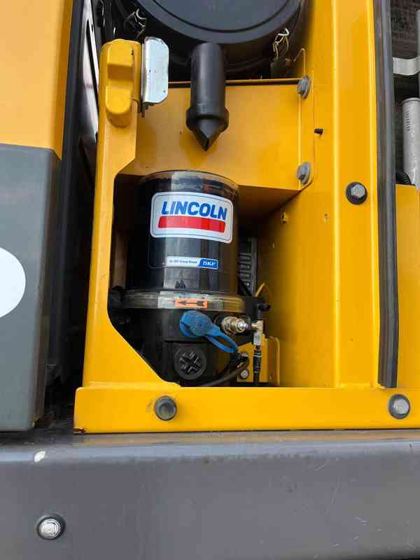 Kolové rypadlo Volvo EW160E (Možnost leasingu) - foto 10