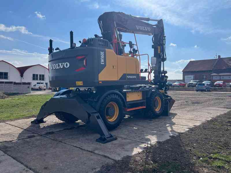 Kolové rypadlo Volvo EW160E (Možnost leasingu) - foto 4
