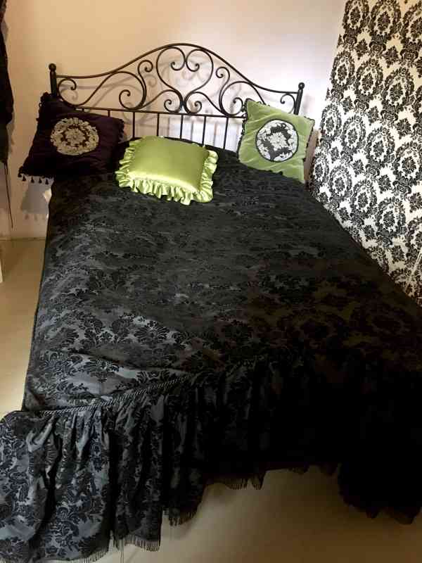 kovaná postel komplet s roštem a matrací 140x200 - foto 11