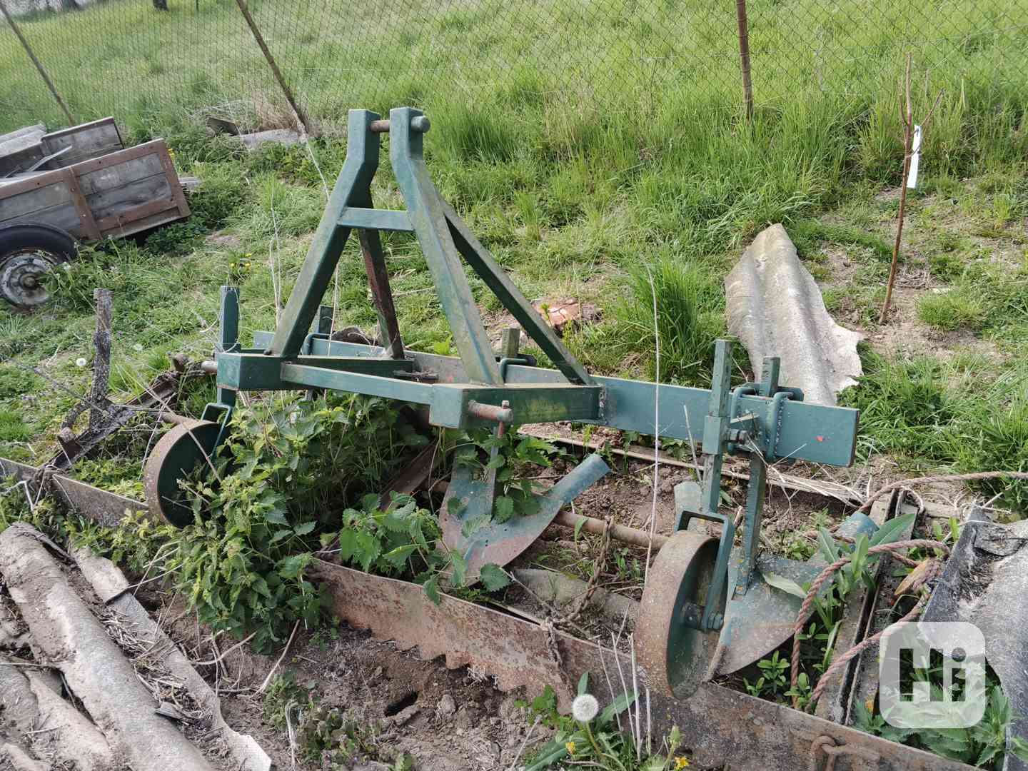Tříradlyční plečka za traktor na brambory  - foto 1