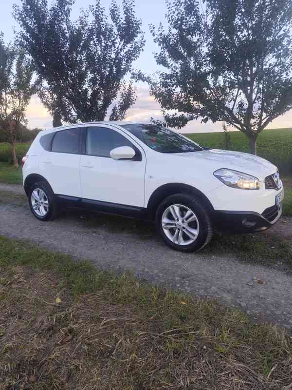 auto - foto 1