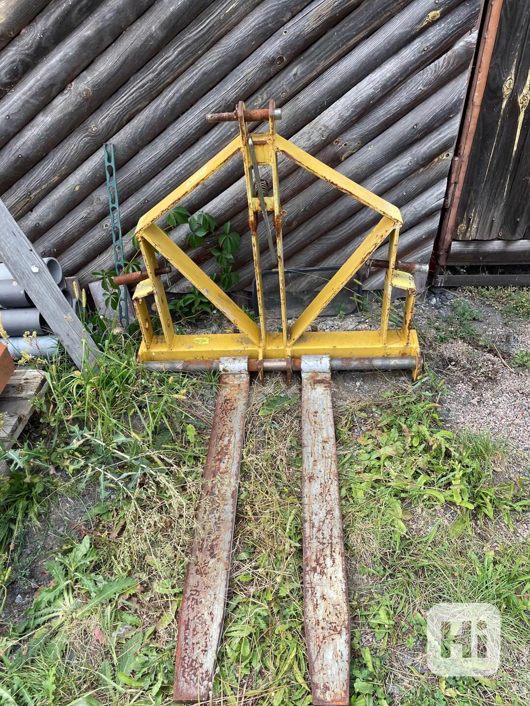 paletizační vidle za traktor - foto 1