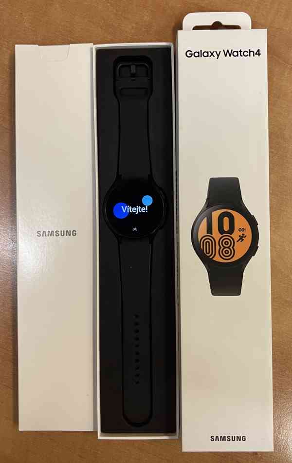 Samsung Galaxy watch 4 44mm - černé