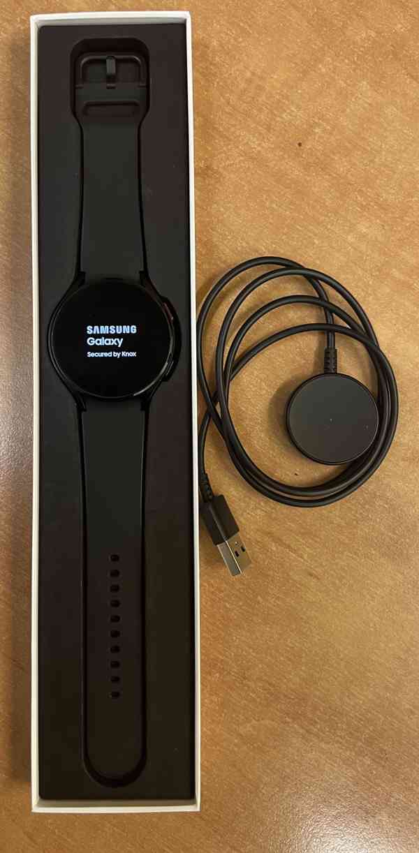 Samsung Galaxy watch 4 44mm - černé - foto 3