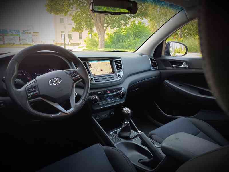 HYUNDAI Tucson 1,7CRDi Comfort ČR 1 majitel  - foto 18