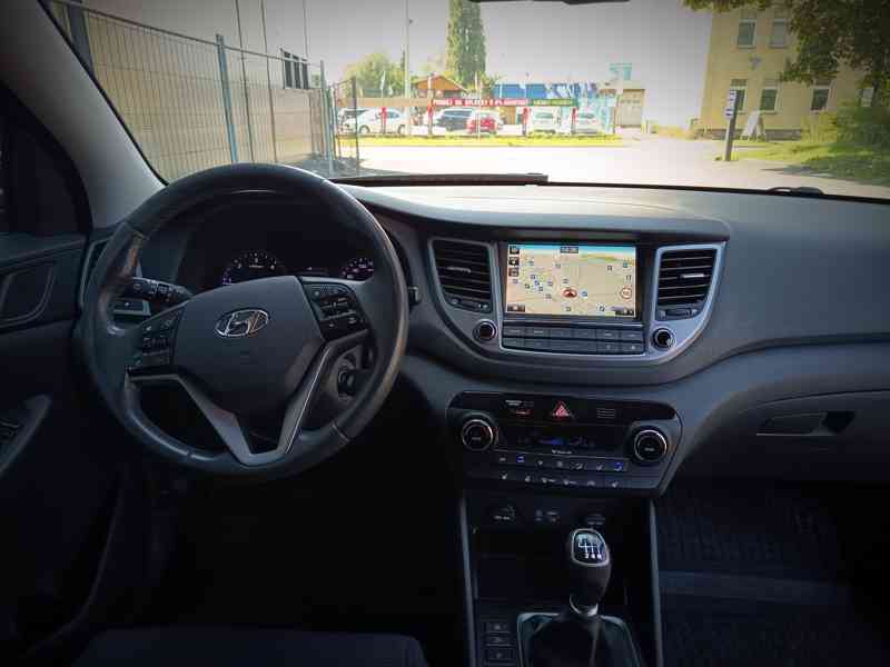 HYUNDAI Tucson 1,7CRDi Comfort ČR 1 majitel  - foto 13