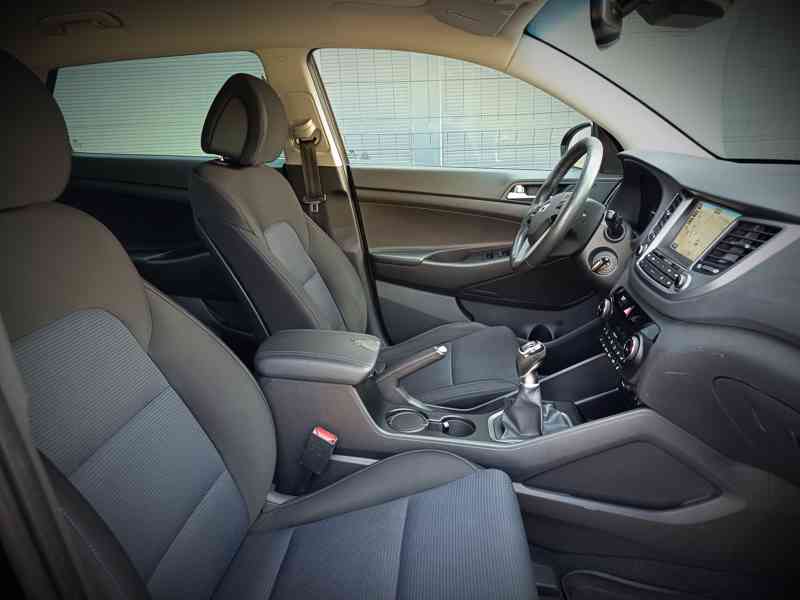 HYUNDAI Tucson 1,7CRDi Comfort ČR 1 majitel  - foto 10