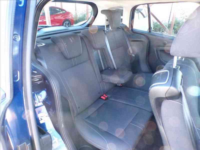 Ford B-Max 1,6 TDCi TITANIUM-HNED ODJÍŽDÍTE - foto 12