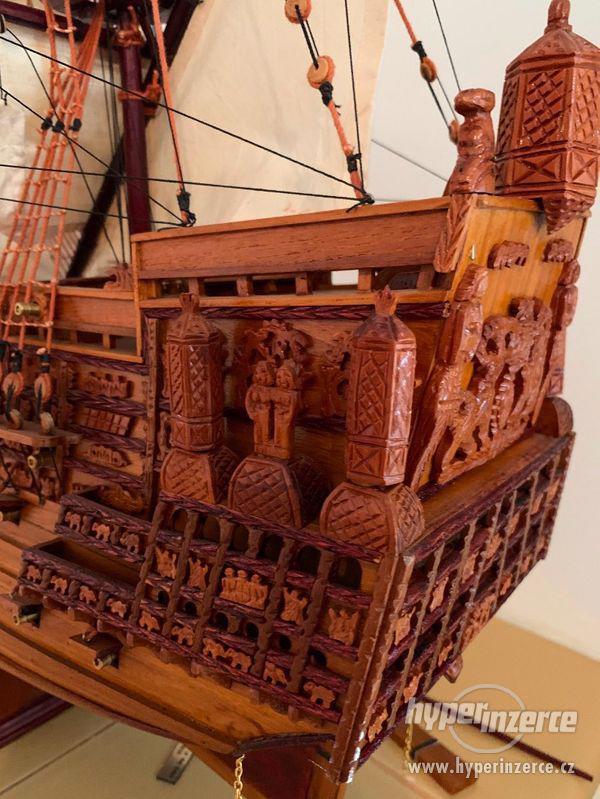 Dřevěný model lodi Sovereign of the Seas 1630 - foto 9