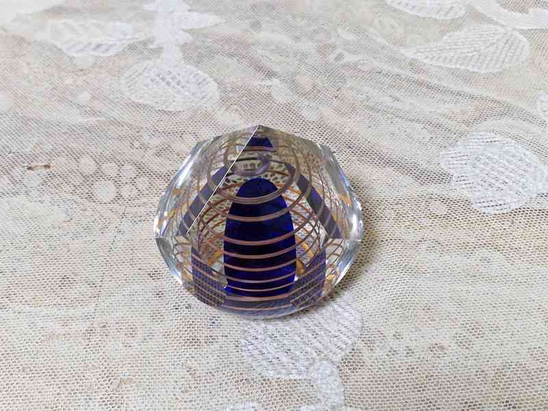 Broušený objekt těžítko se spirálou Stanislav Libeňský - foto 4