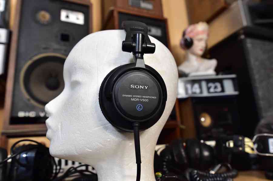 SONY MDR-V500 kvalitní stereo sluchátka - foto 3