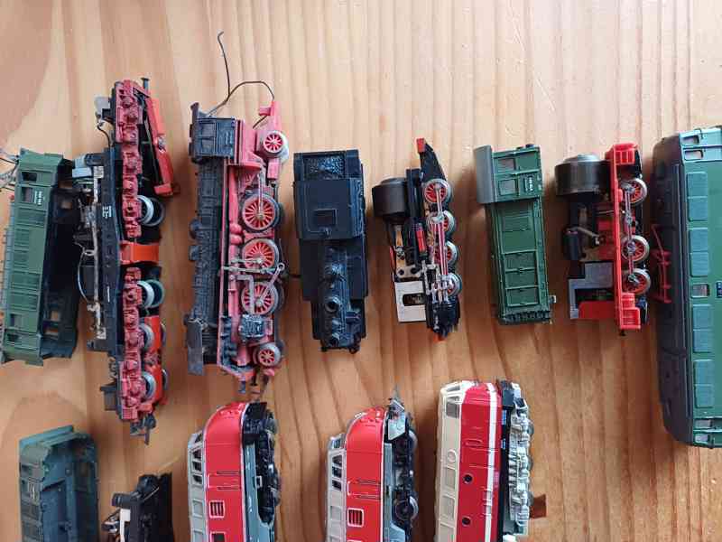 Mašinky TT na náhradní díly - foto 4