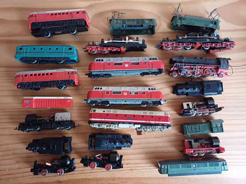 Mašinky TT na náhradní díly - foto 1