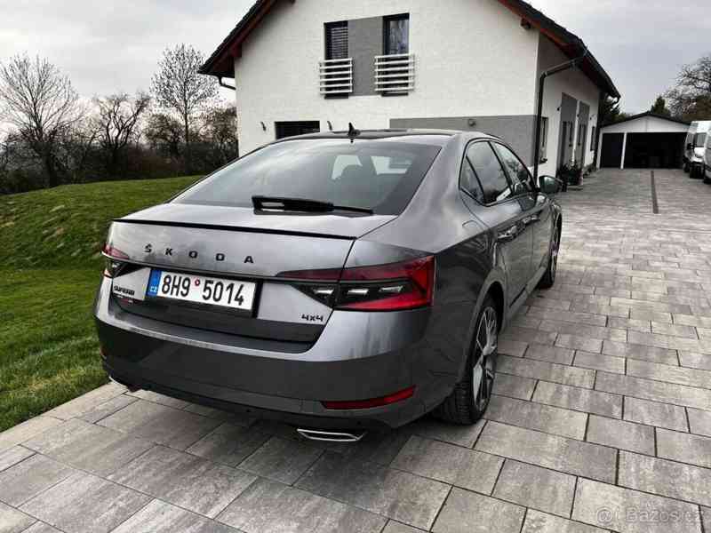 Škoda Superb 2,0   2023 Sport Line DSG 4x4 - foto 10