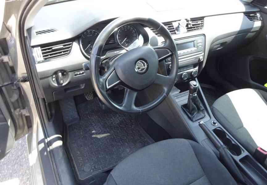 Škoda Octavia 1.6 TDI r.v.2015 (66 kw) serviska ČR - foto 5