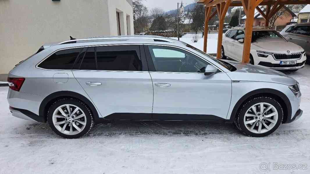 Škoda Superb 2,0   TSI 206kW - foto 7