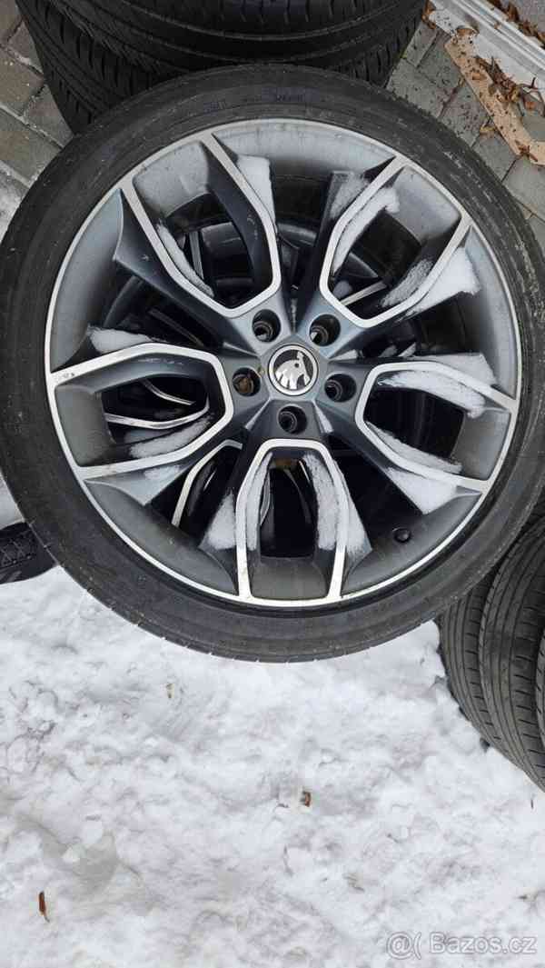 Škoda Superb 2,0   TSI 206kW - foto 9