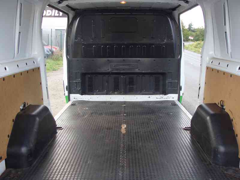 Ford Transit, T350 2.2 TDCi L2H1 2x šoupačky - foto 11