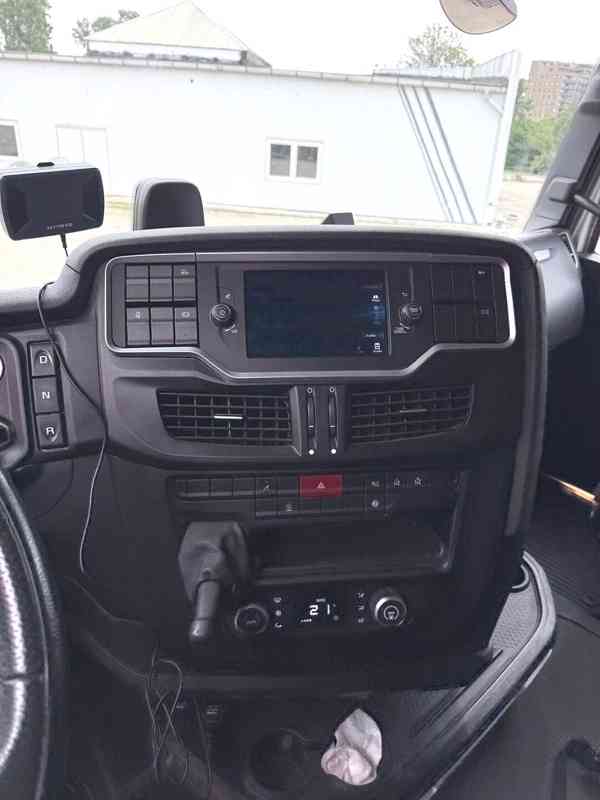 Skláěpcí návěs SCHWARZMÜLLER 29 m3 s el.plachtou + IVECO 510 - foto 14