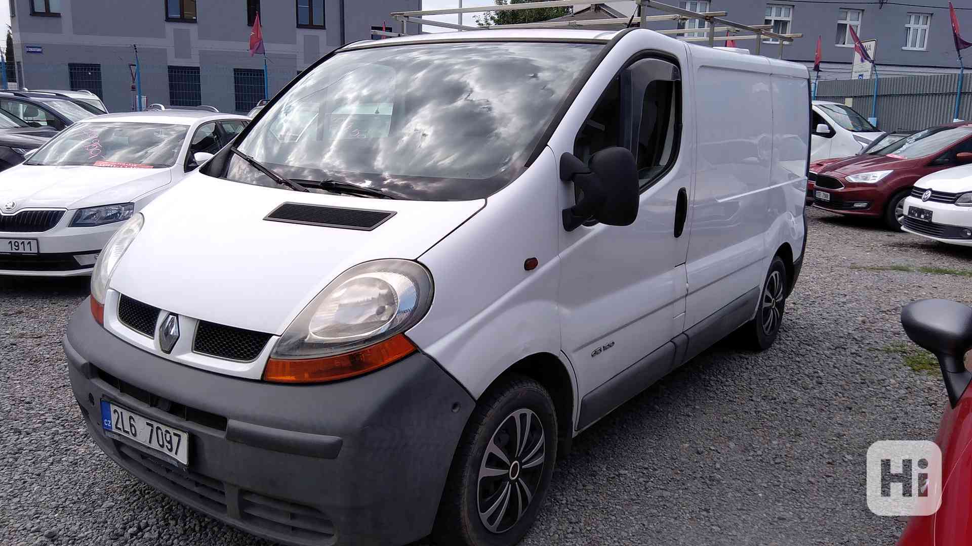 RENAULT Trafic Campervan 1,9DTi  3-místný - foto 1