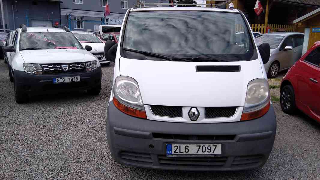 RENAULT Trafic Campervan 1,9DTi  3-místný - foto 2