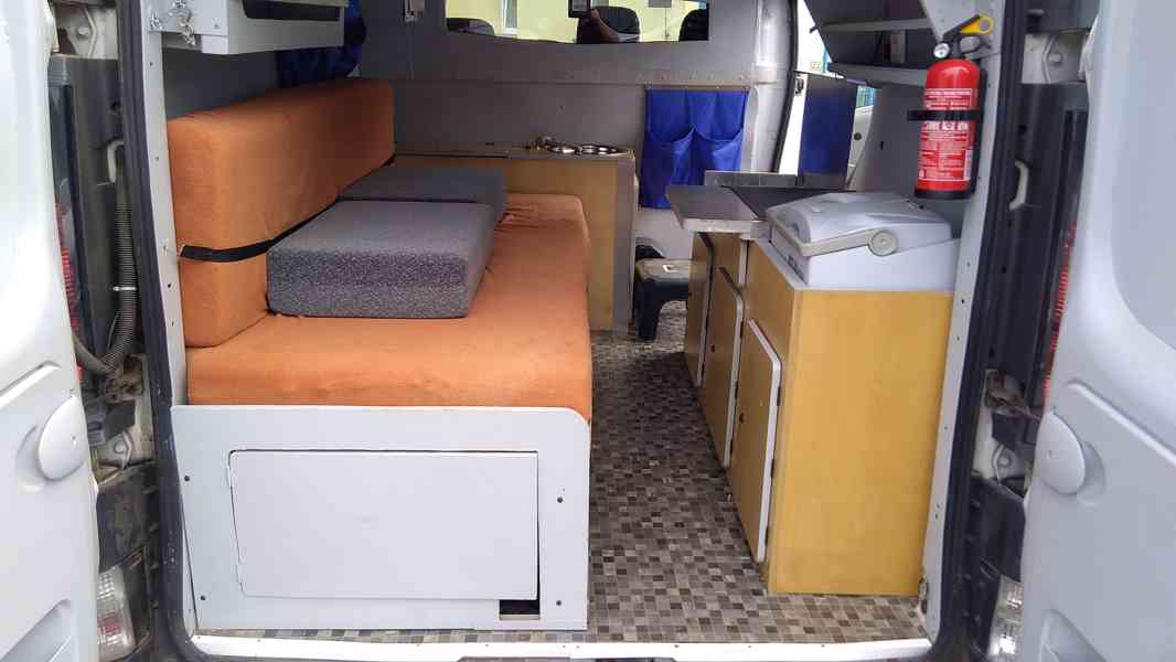 RENAULT Trafic Campervan 1,9DTi  3-místný - foto 9