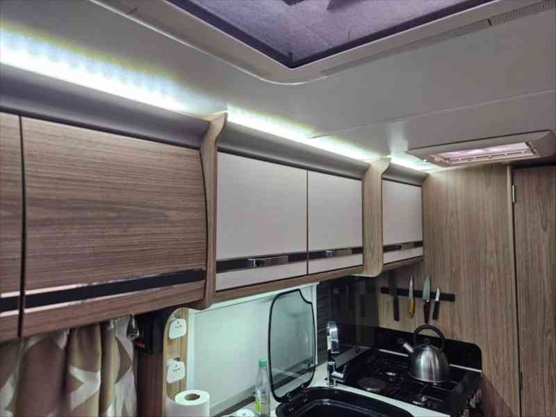 Ostatní Obytný přívěs Coachman VIP 545 - foto 10