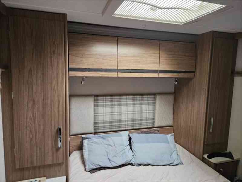 Ostatní Obytný přívěs Coachman VIP 545 - foto 14