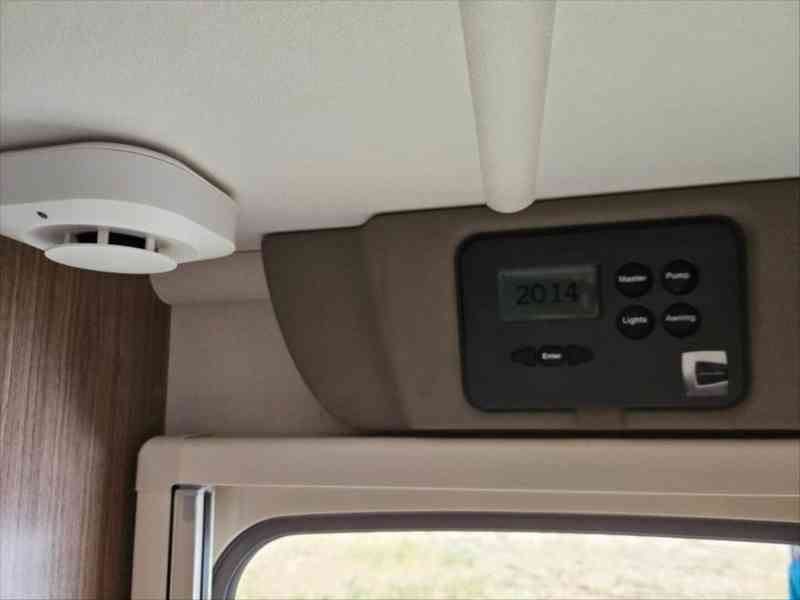 Ostatní Obytný přívěs Coachman VIP 545 - foto 15