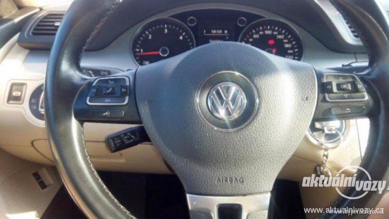 Volkswagen Passat CC, nafta, rok 2009 - foto 2