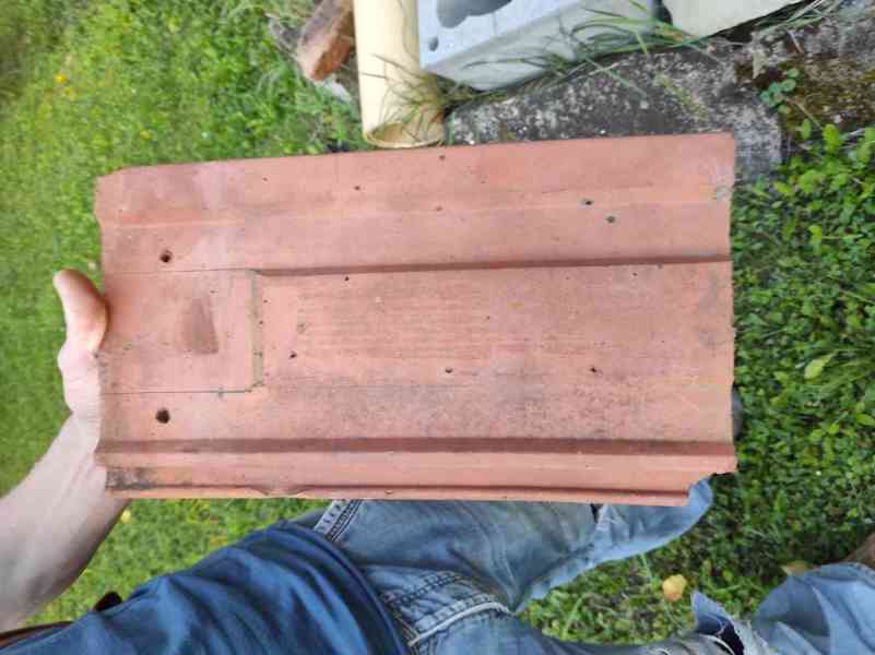 Starší střešní krytina - foto 3