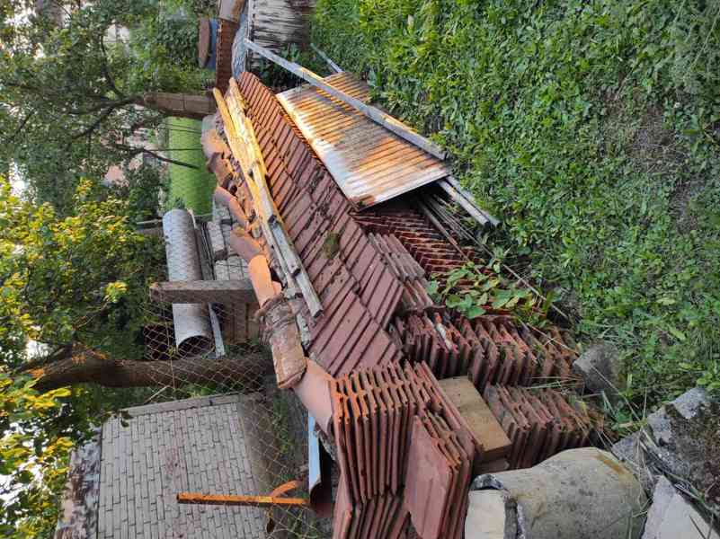 Starší střešní krytina - foto 2