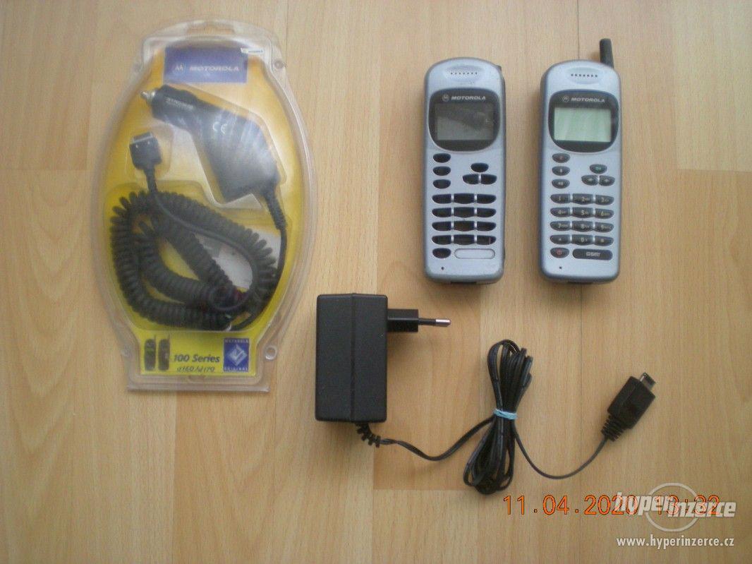 Motorola MG2-4B21S/L - mobilní telefon z r.1998 - foto 1