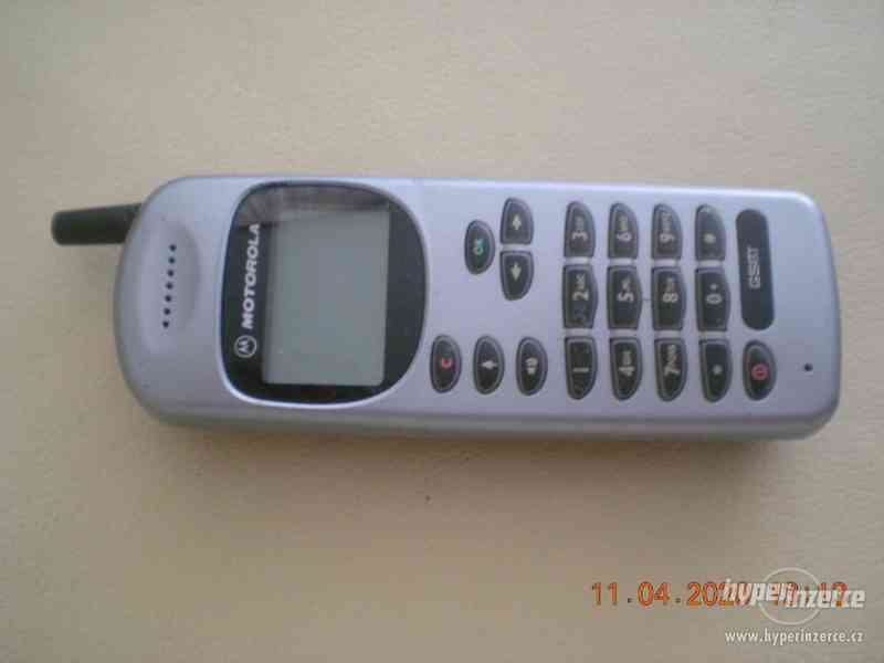 Motorola MG2-4B21S/L - mobilní telefon z r.1998 - foto 2