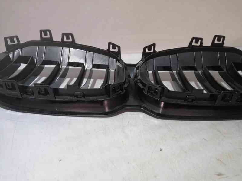 Maska chladiče BMW 1 - foto 2