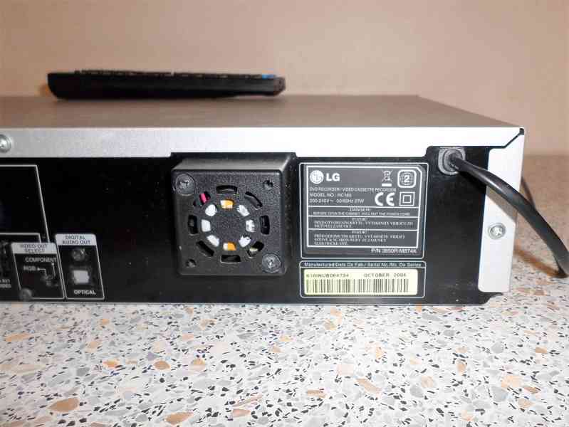 📼>📀VHS-DVD rekordér LG RC185  - foto 6