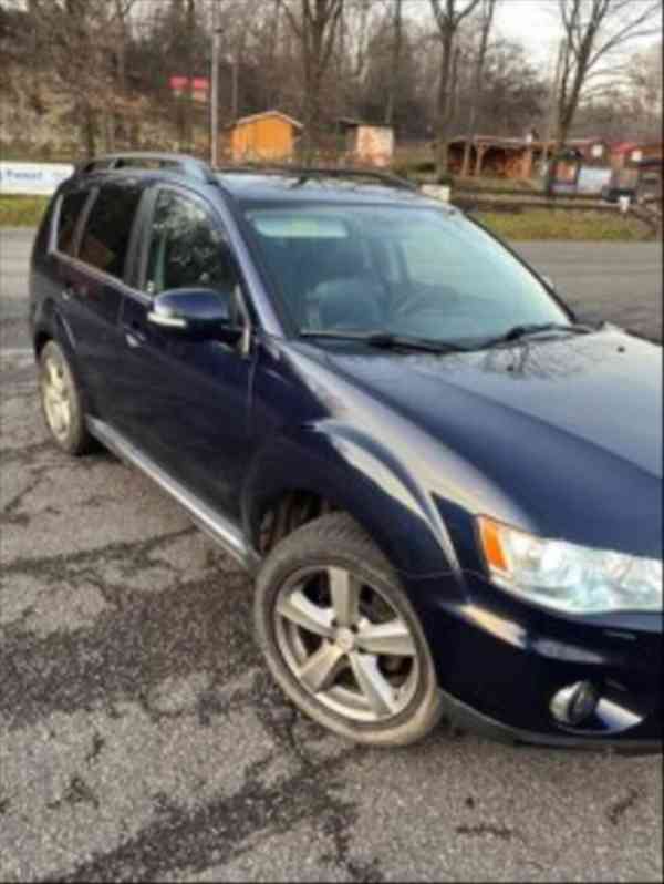 Mitsubishi Outlander 2,2   130kW - foto 9