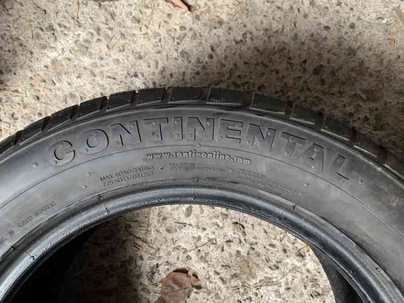 Prodám zimní pneu Continental 235/55/17 - foto 5