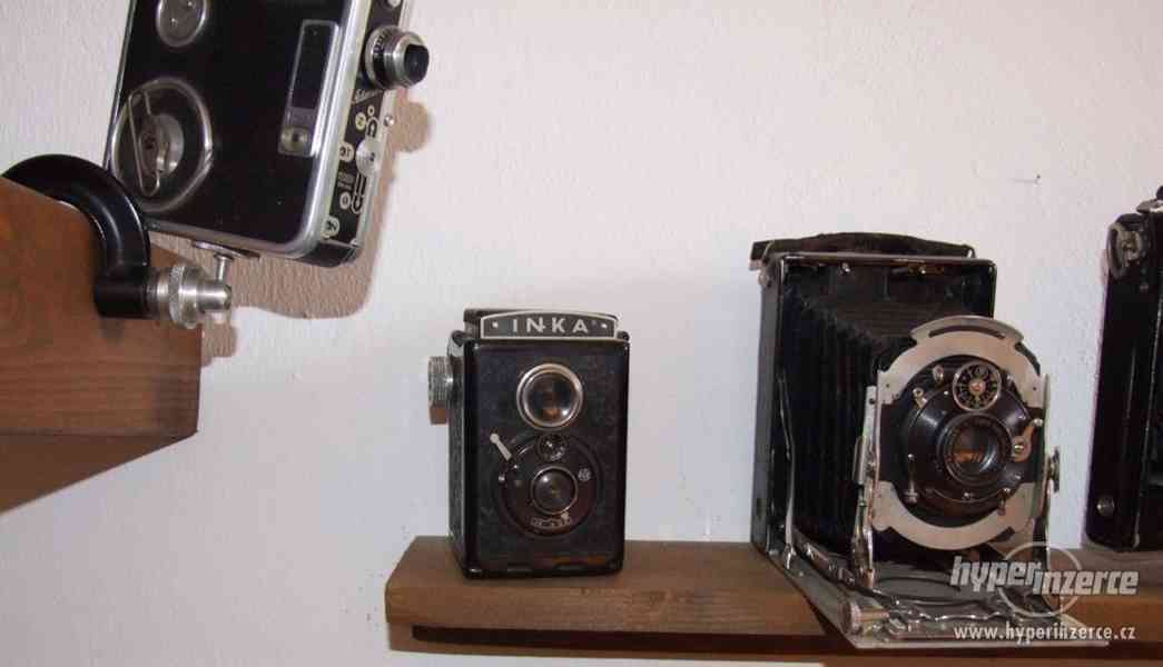 Sbírka retro fotoaparátů a příslušenství. - foto 1