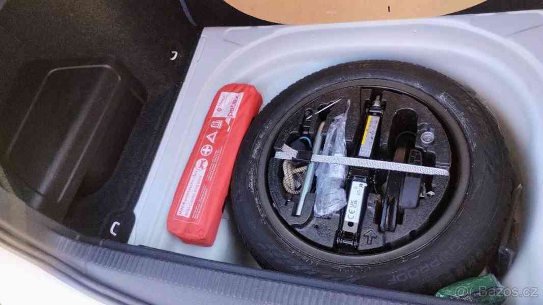 Škoda Octavia 2,0   3 RS TDI 135kW DSG 4x4 - foto 6