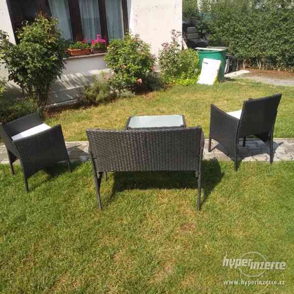 zahradni nabytek balkon terasa set sedacka ratan - foto 18