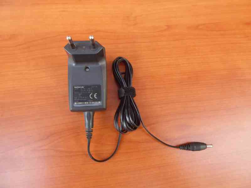 NOKIA ACP-7E, 8E, 12E a AC-2E - nabíječky s konektorem 3,5mm - foto 2