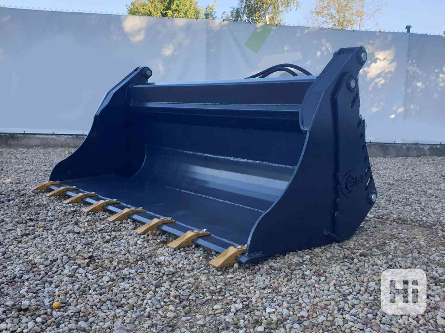 LŽÍCE KLAPAČKA 4V1 - foto 1