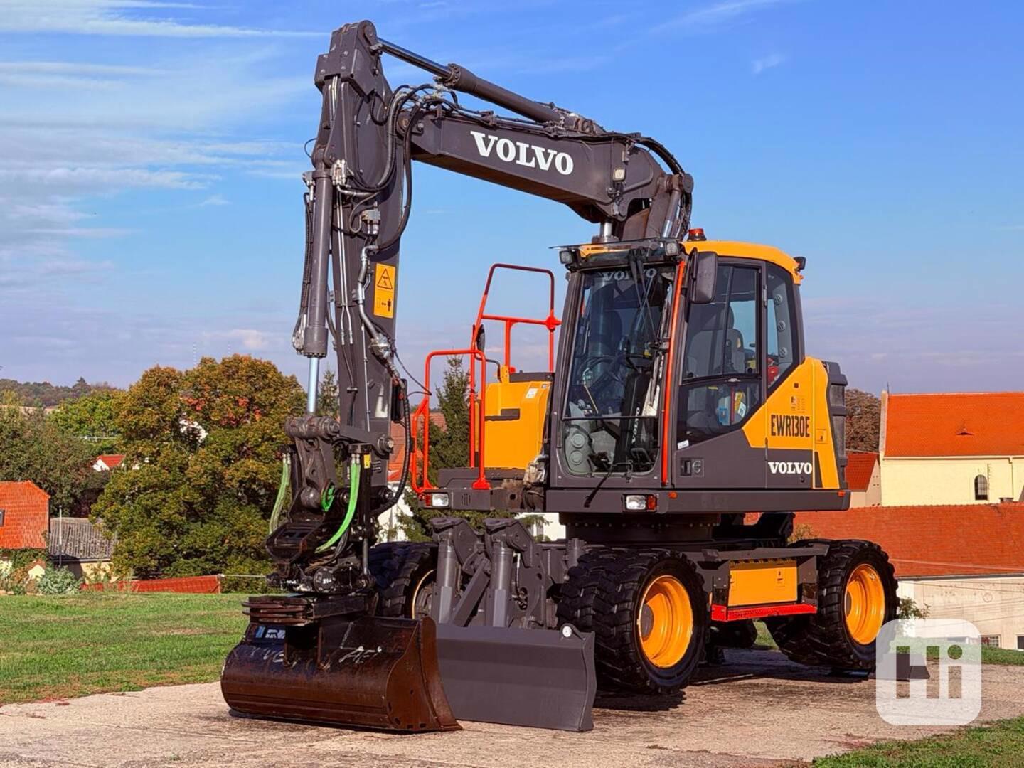 Kolové rypadlo Volvo EWR130E (Možnost leasingu) - foto 1
