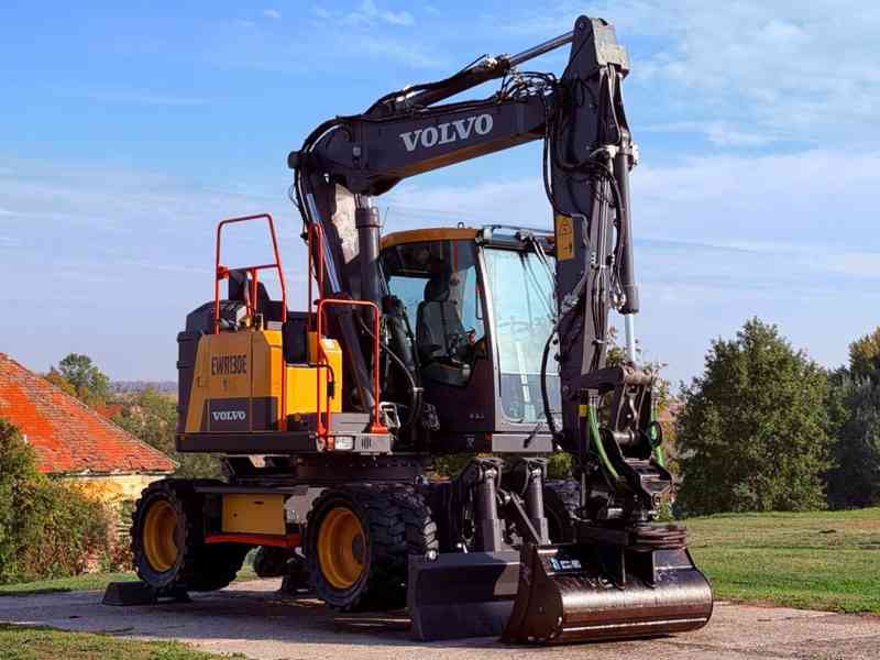 Kolové rypadlo Volvo EWR130E (Možnost leasingu) - foto 6