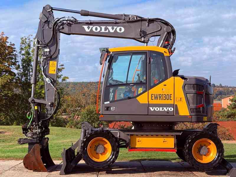 Kolové rypadlo Volvo EWR130E (Možnost leasingu) - foto 2