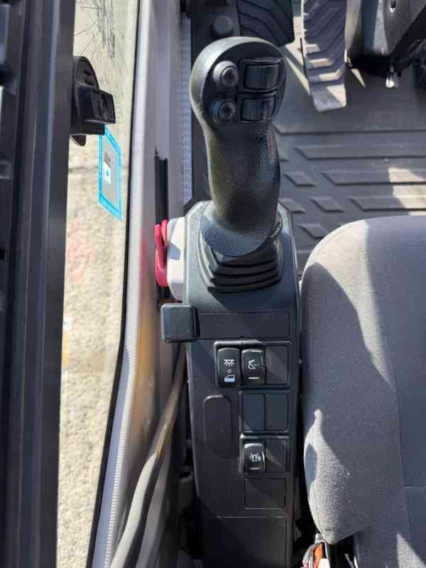 Kolové rypadlo Volvo EWR130E (Možnost leasingu) - foto 12