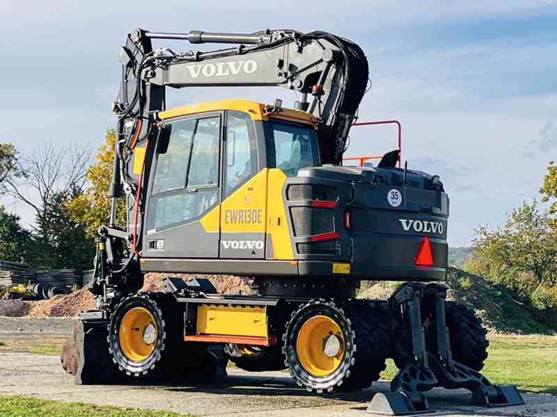 Kolové rypadlo Volvo EWR130E (Možnost leasingu) - foto 3