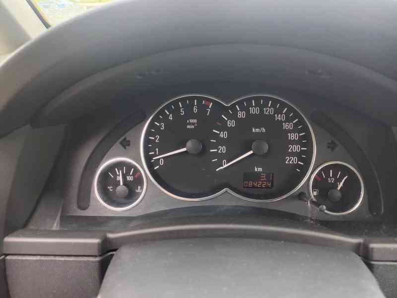Opel Meriva 1.6 74Kw RV.2005 naj.80tis.- NOVÁ STK - foto 4