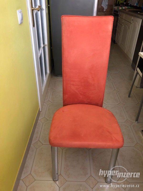 Prodám kvalitní oranžovo-stříbrné jídelní židle - foto 2